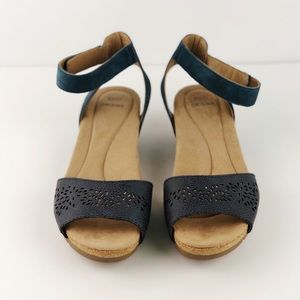 EARTH ORIGIN KENDRA KRYSTAL LEATHER WEDGE SANDAL